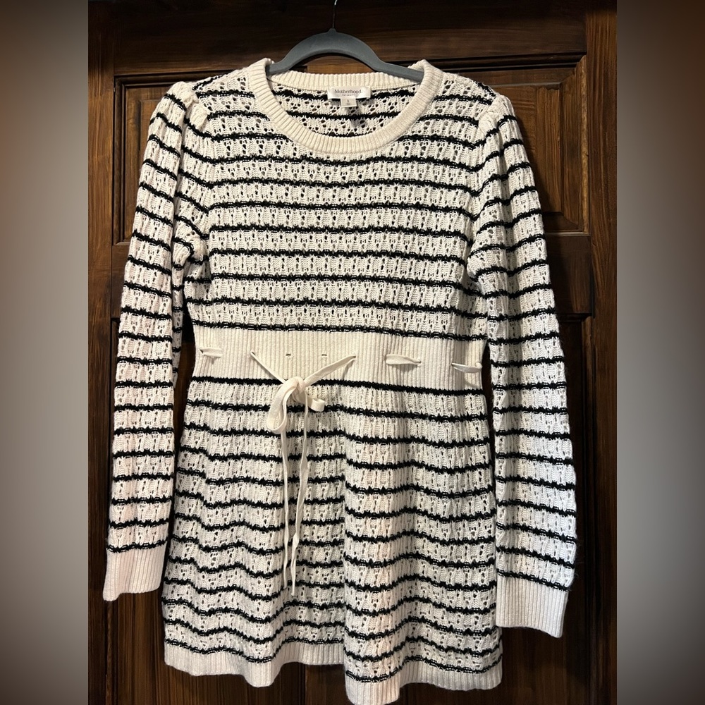 Motherhood maternity sweater. Size large